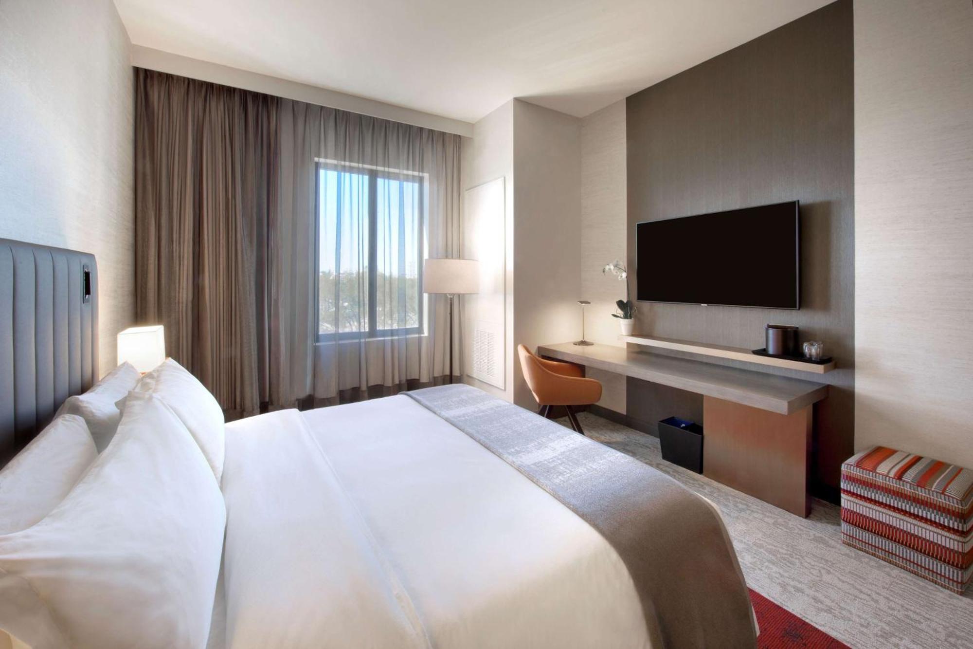 Hotel Thesis Miami Coral Gables, Curio Collection By Hilton 4*